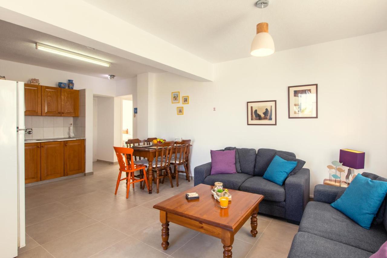 Ferienwohnung Jimmy'S Flat Paralimni Exterior foto