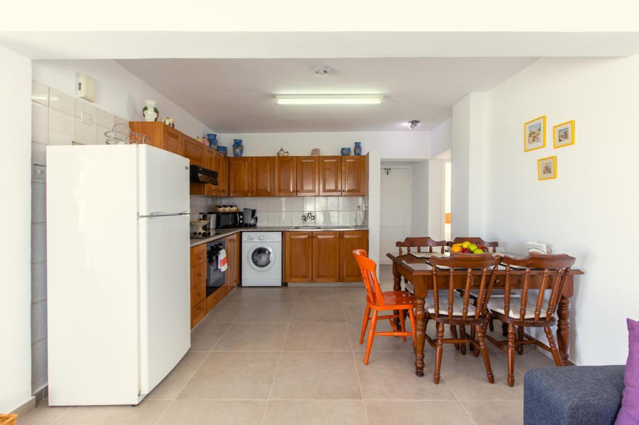 Ferienwohnung Jimmy'S Flat Paralimni Exterior foto